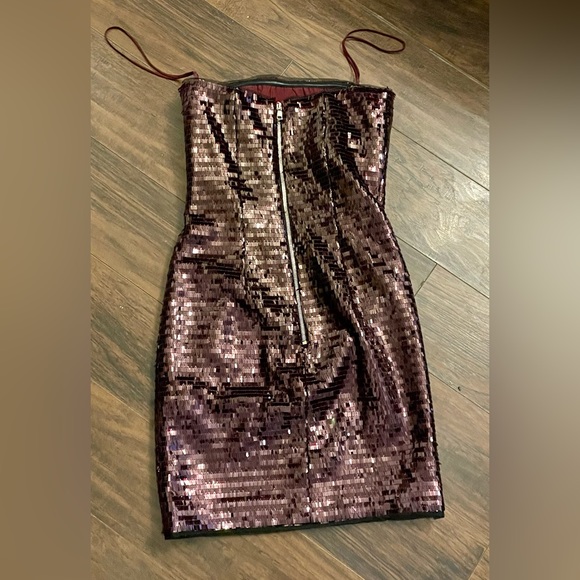 Haney Naomi strapless sequin mini dress Red Wine !! - Picture 2 of 4